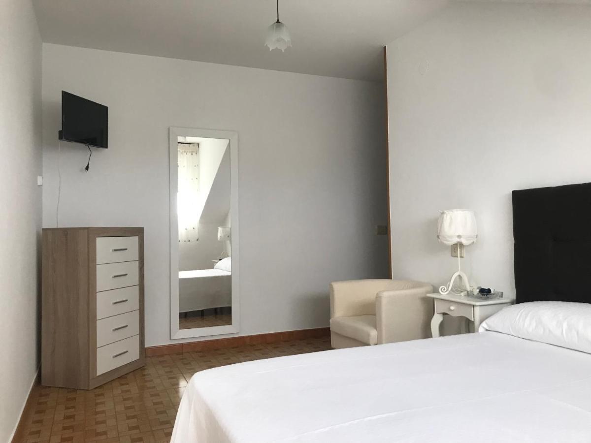 Hostal Casa Enrique Barres ภายนอก รูปภาพ